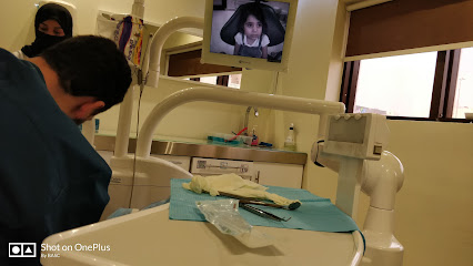 مجمع د. فهد طلعت الزهراني المتخصص في طب الاسنان - Mecca - +966 54 539 2929