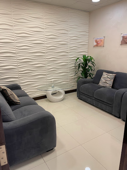 Clinics Dr. Khalid Ateeq Dental - Saudi Arabia|الخبر_العزيزية 34714|3537 طريق الملك خالد، الجسر الخبر|6890 King Khalid Rd