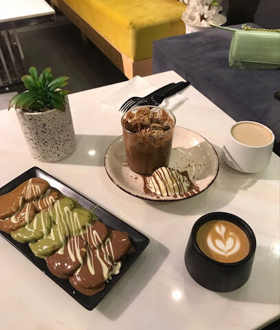 لوس بلانز كافيه - Al Qurayyat - +966 55 123 8938