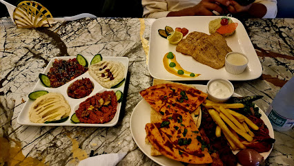 مطعم و لاونج مومنتس Lounge moments - Jazan - +966 55 083 3088