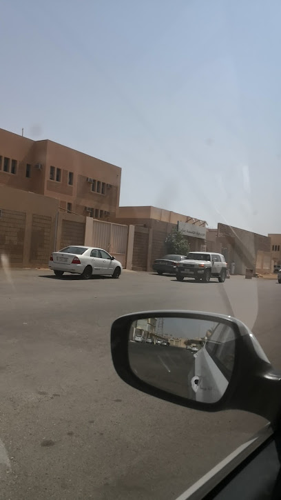 جامعة طيبة كلية العلوم والاداب الانسانية - طالبات - Saudi Arabia|Yanbu 46429|Al Jamiyah Al Arabiyah|4297