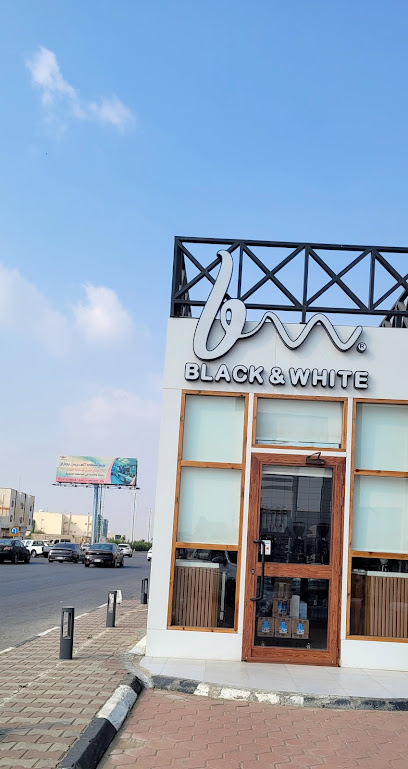 Black and white - Saudi Arabia|Baish 87721|الشارع العام|9GJW+P3Q