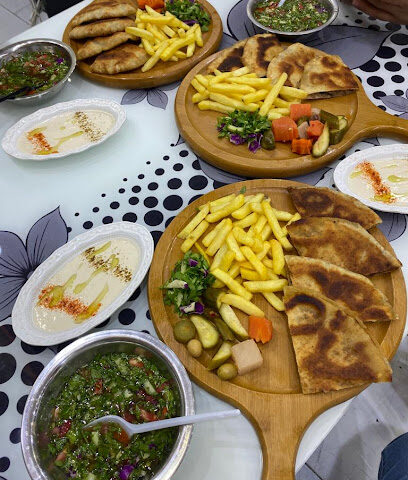مطعم العمده - Al Qurayyat - +966 55 979 1215