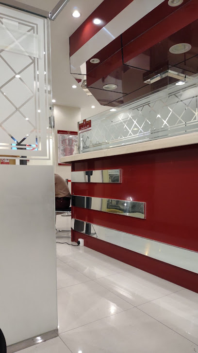 Crown Dental Center - Saudi Arabia|Bisha 67711|Alkhuzama|7925 3665 شارع الامير سلطان