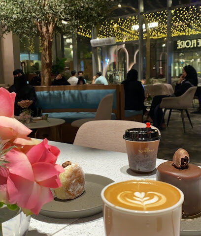 ليلي كافيه - Dhahran - +966 50 451 0022
