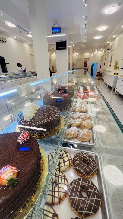 فتات الكيك Crumbs - Saudi Arabia|Najran 66277|طريق الملك سعود