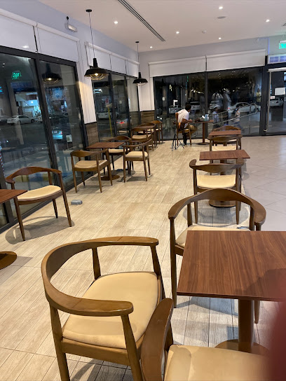 Dunkin' Donuts - 70022 - Saudi Arabia|حي