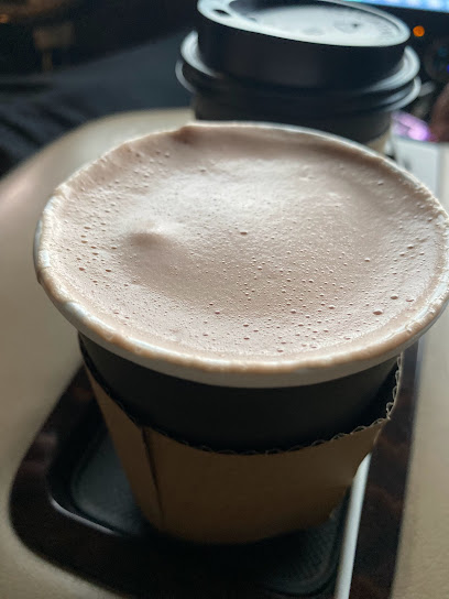 Black river coffee - Saudi Arabia|6755 طريق الملك فهد، البساتين، بقيق 33262 2109،