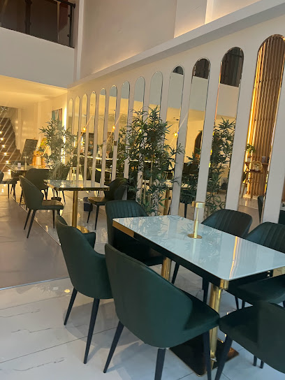 The100 Coffee - Saudi Arabia|Buraydah 12345|7607 طريق عثمان بن عفان، حي النهضة، بريدة 52388 3251،