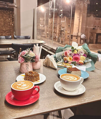 كافيه بن روز - Al Namas - +966 53 946 1385