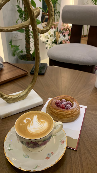 كاندل كافيه Candle caffe - Saudi Arabia|Buqayq 33261|FBPC7857، 7857 شارع ابوبكر الصديق، 4155، حي المطار،