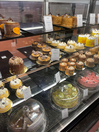 Miss donuts - Saudi Arabia|Tabuk 47911|Alulaya|King Abdulaziz Rd